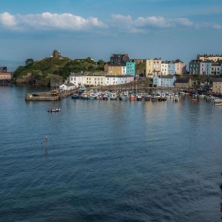 Dragons Den - 2 Bedroom Apartment - Tenby Exterior foto